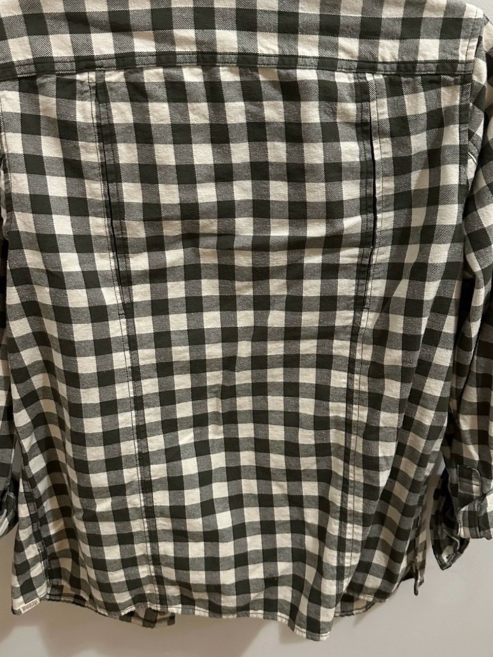 Duluth Trading Co Black and White Gingham Button-Down Shirt